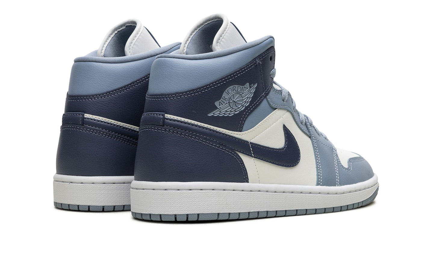 WMNS AIR JORDAN 1 MID “Two Tone Blue”