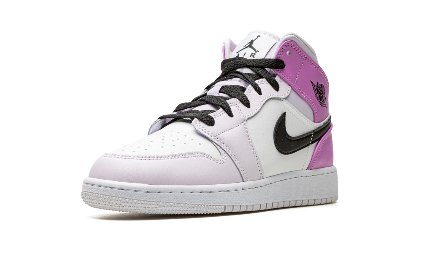 AIR JORDAN 1 MID GS "Barely Grape"