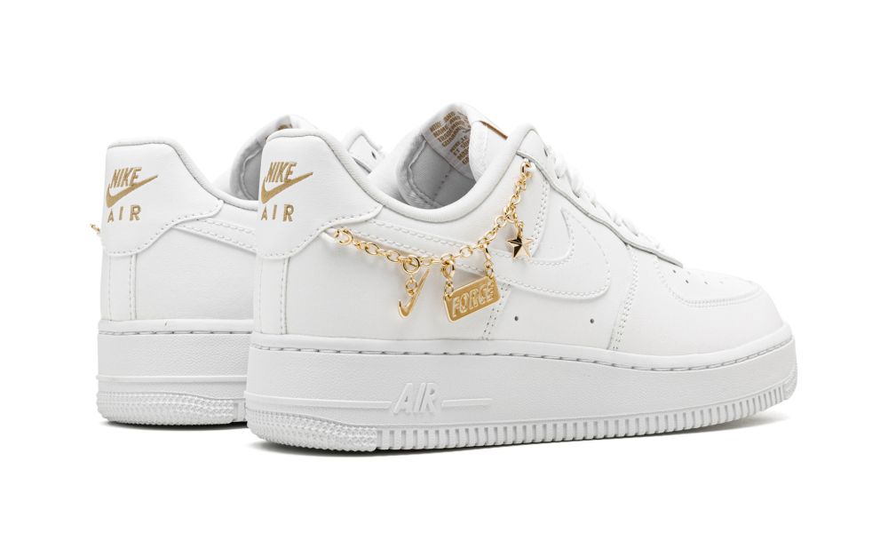 WMNS AIR FORCE 1 LOW LX "Lucky Charms"