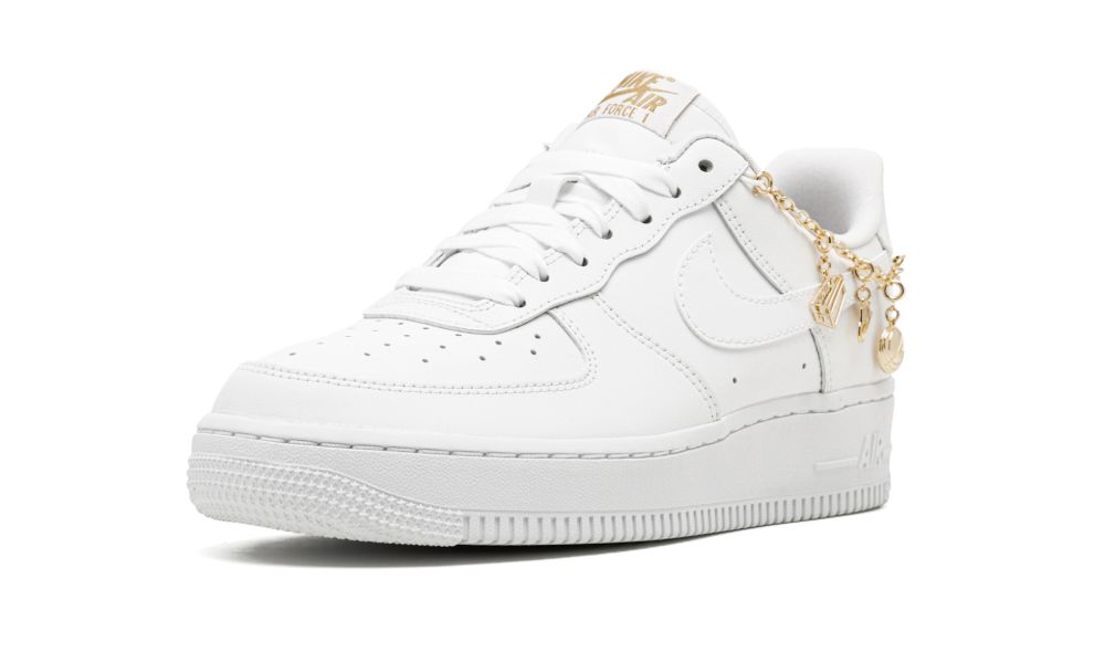 WMNS AIR FORCE 1 LOW LX "Lucky Charms"