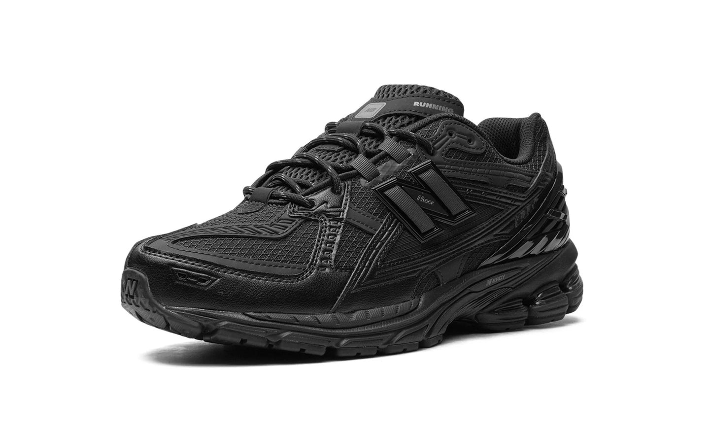 NEW BALANCE 1906R “Triple Black