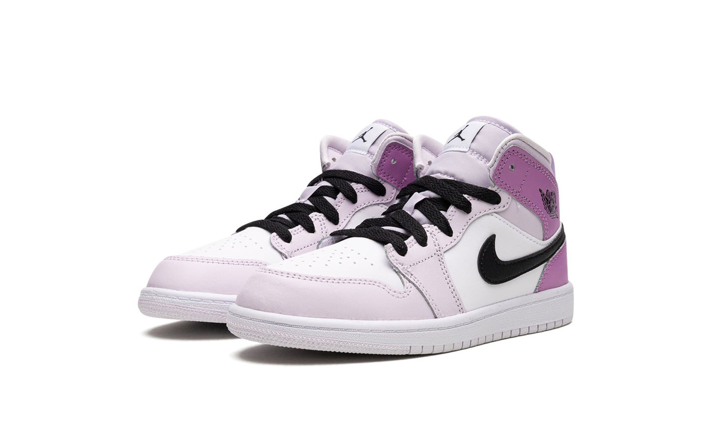 AIR JORDAN 1 MID PS “Barely Grape”