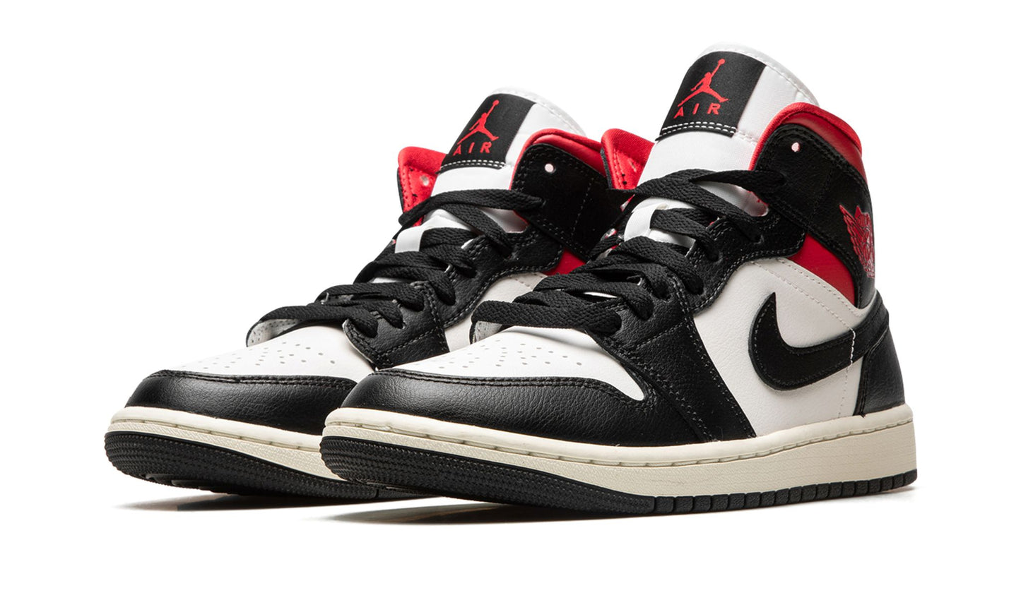 WMNS JORDAN 1 MID “Panda Gym Red”