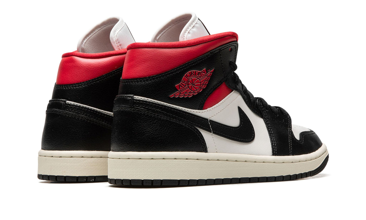 WMNS JORDAN 1 MID “Panda Gym Red”