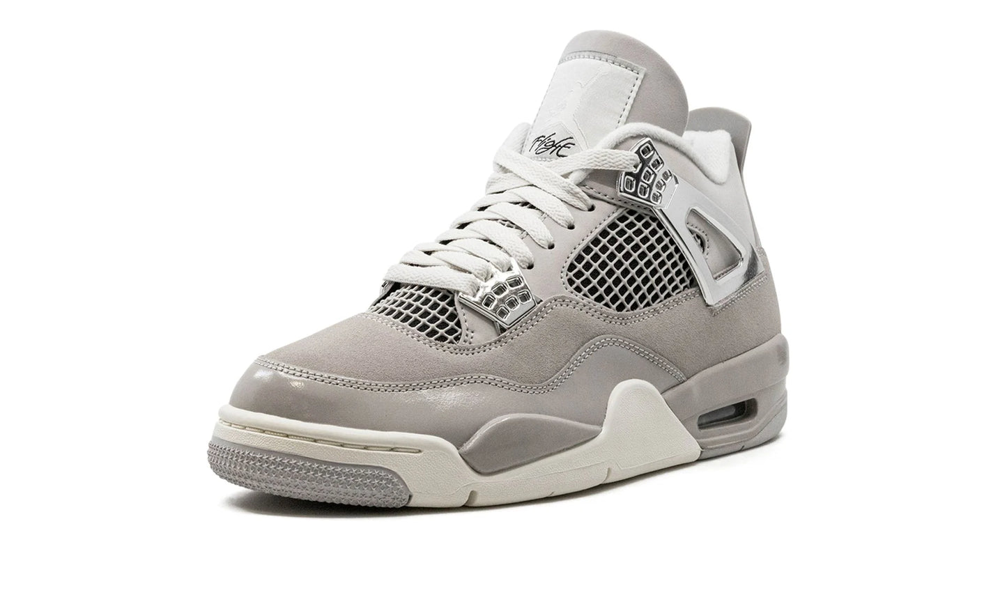 WMNS AIR JORDAN 4 “Frozen Moments”