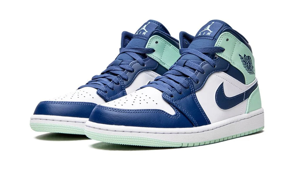 AIR JORDAN 1 MID "Blue Mint"