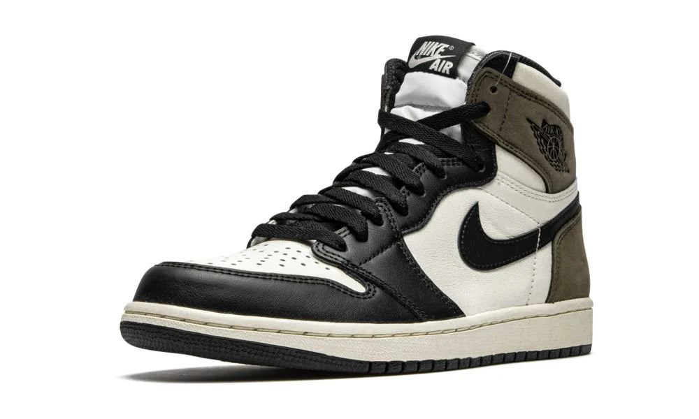 AIR JORDAN 1 RETRO HIGH OG "Dark Mocha"