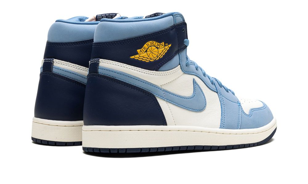 WMNS AIR JORDAN 1 HIGH OG "First In Flight"