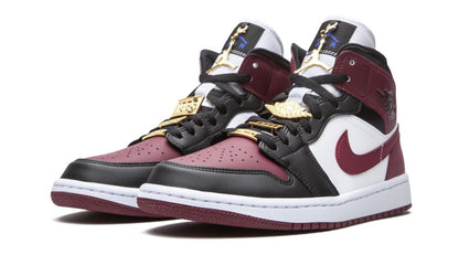 WMNS AIR JORDAN 1 MID SE "Gold Pendants"