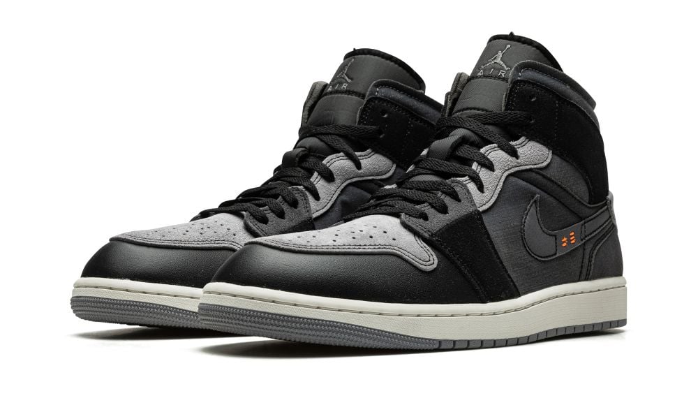 AIR JORDAN 1 MID SE "Inside Out - Black"