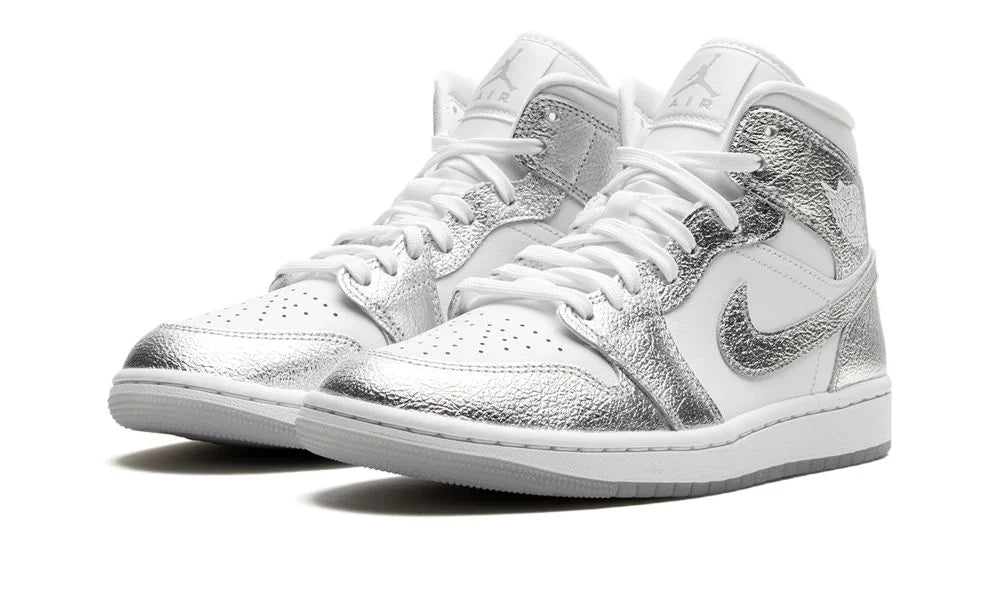 WMNS AIR JORDAN 1 MID SE "Metallic Silver"