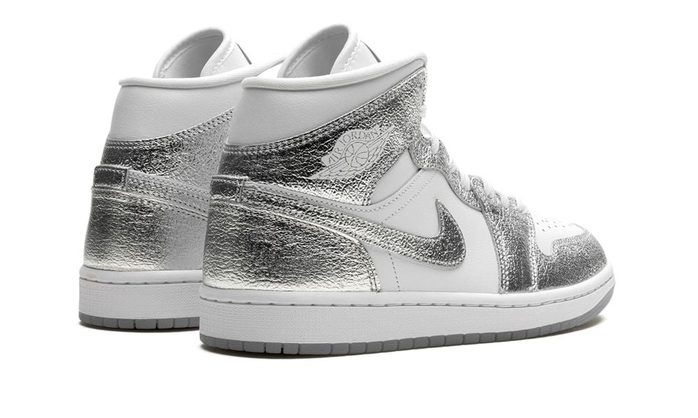 WMNS AIR JORDAN 1 MID SE "Metallic Silver"