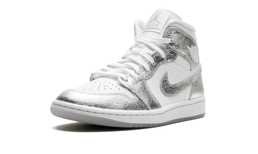 WMNS AIR JORDAN 1 MID SE "Metallic Silver"