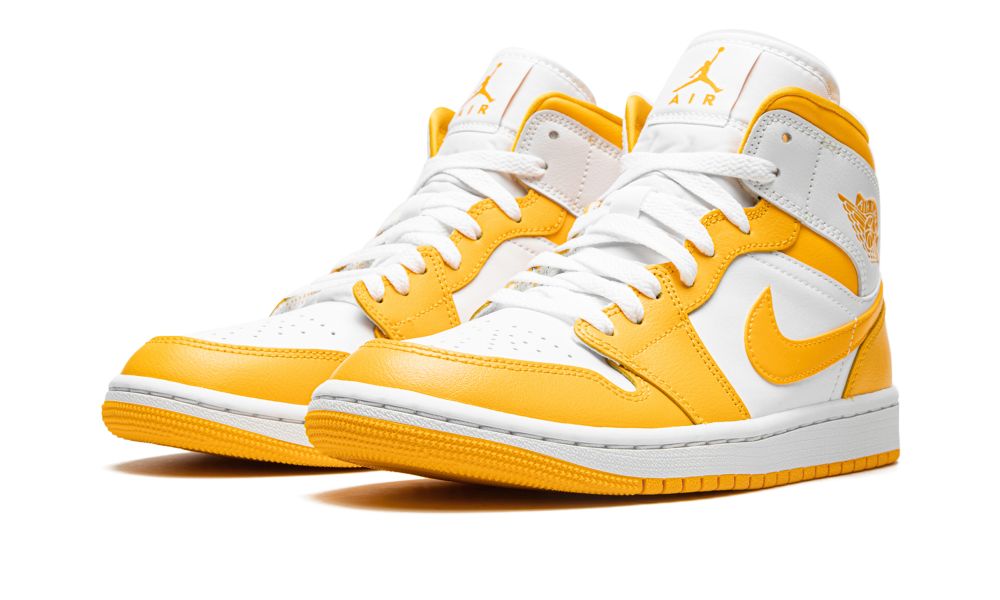 WMNS AIR JORDAN 1 MID "University Gold"