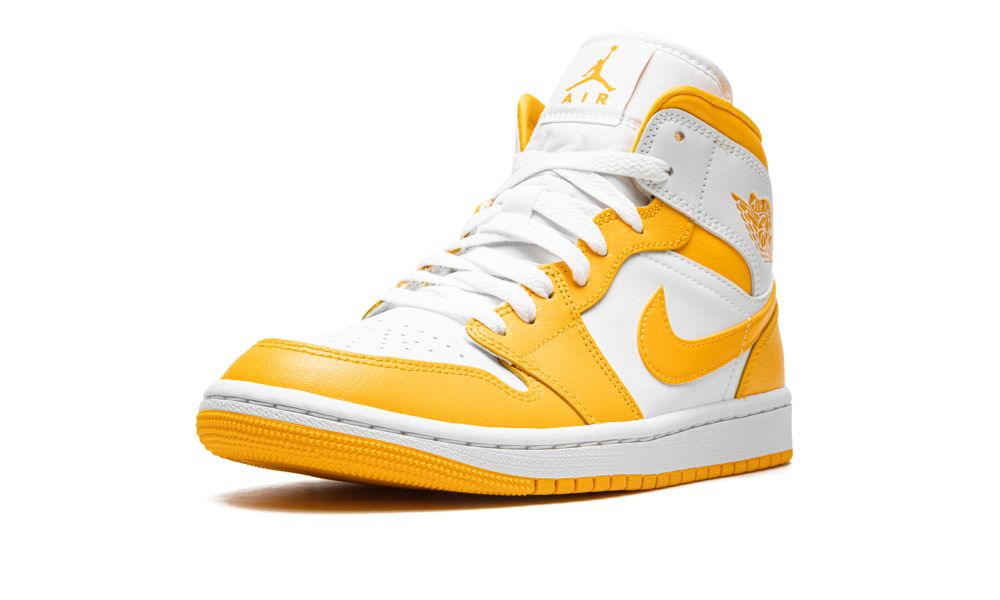 WMNS AIR JORDAN 1 MID "University Gold"