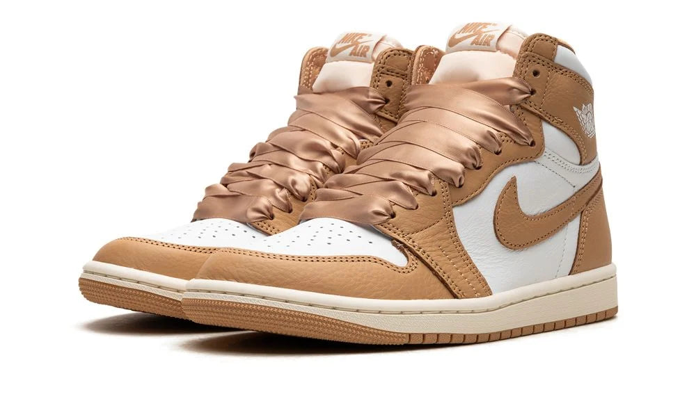 WMNS AIR JORDAN 1 RETRO HIGH OG "Praline"