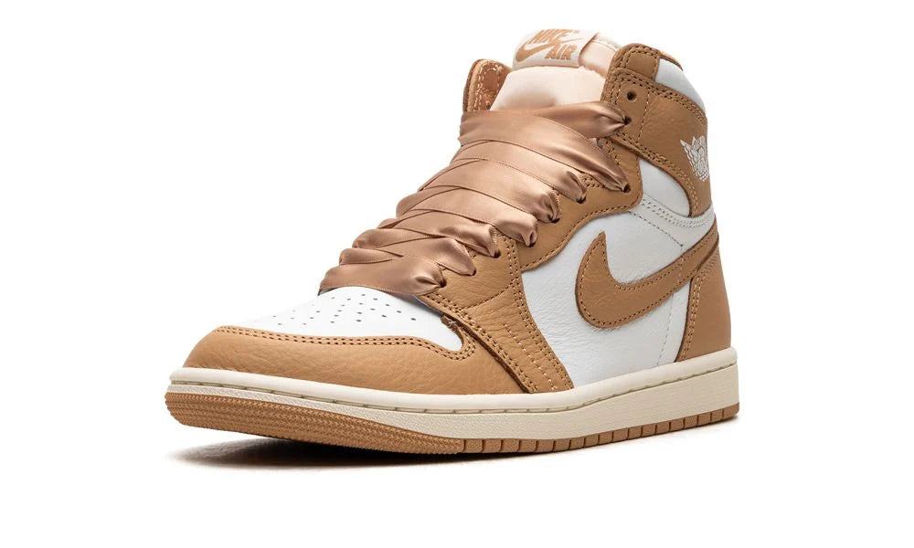 WMNS AIR JORDAN 1 RETRO HIGH OG "Praline"