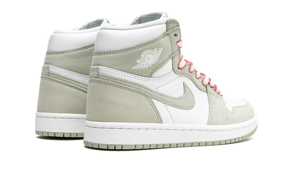 WMNS AIR JORDAN 1 RETRO HIGH OG "Seafoam"