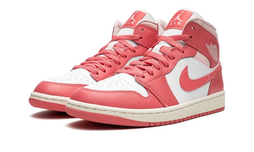 WMNS AIR JORDAN 1 MID "Strawberry Cream"