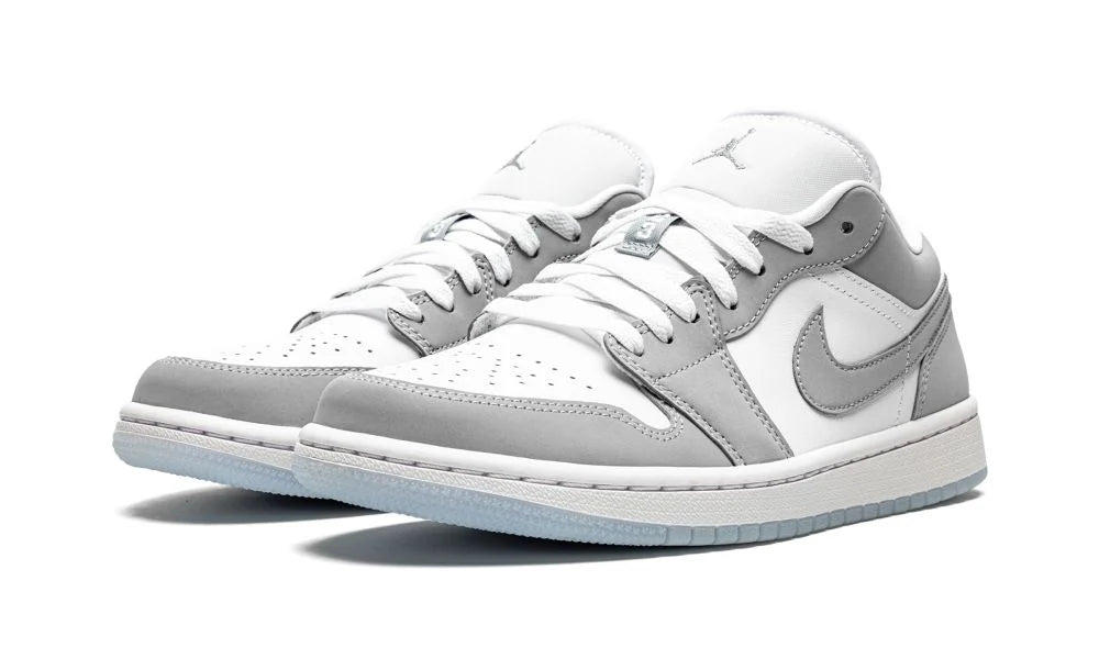 WMNS AIR JORDAN 1 LOW "Wolf Grey"